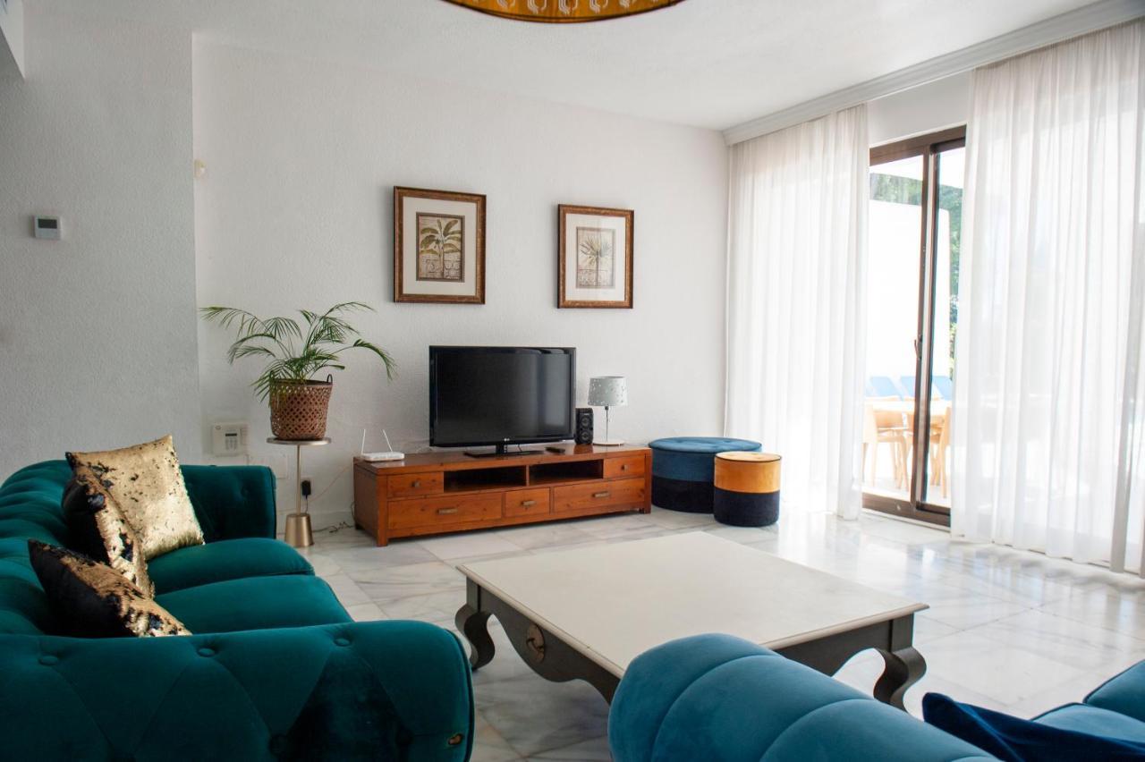 Villa Marina Marbella Exteriör bild